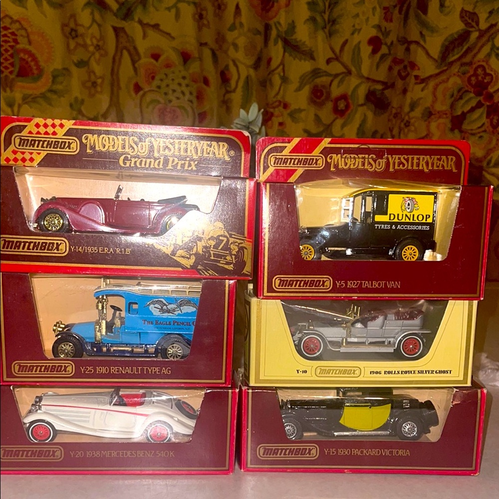 Match Red and Blue Vintage Die-Cast Cars